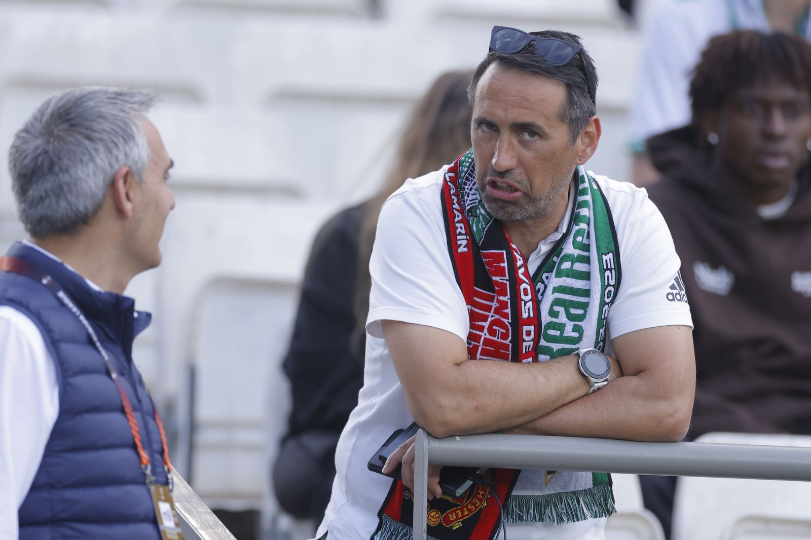 Búscate en las fotos del Betis-Manchester