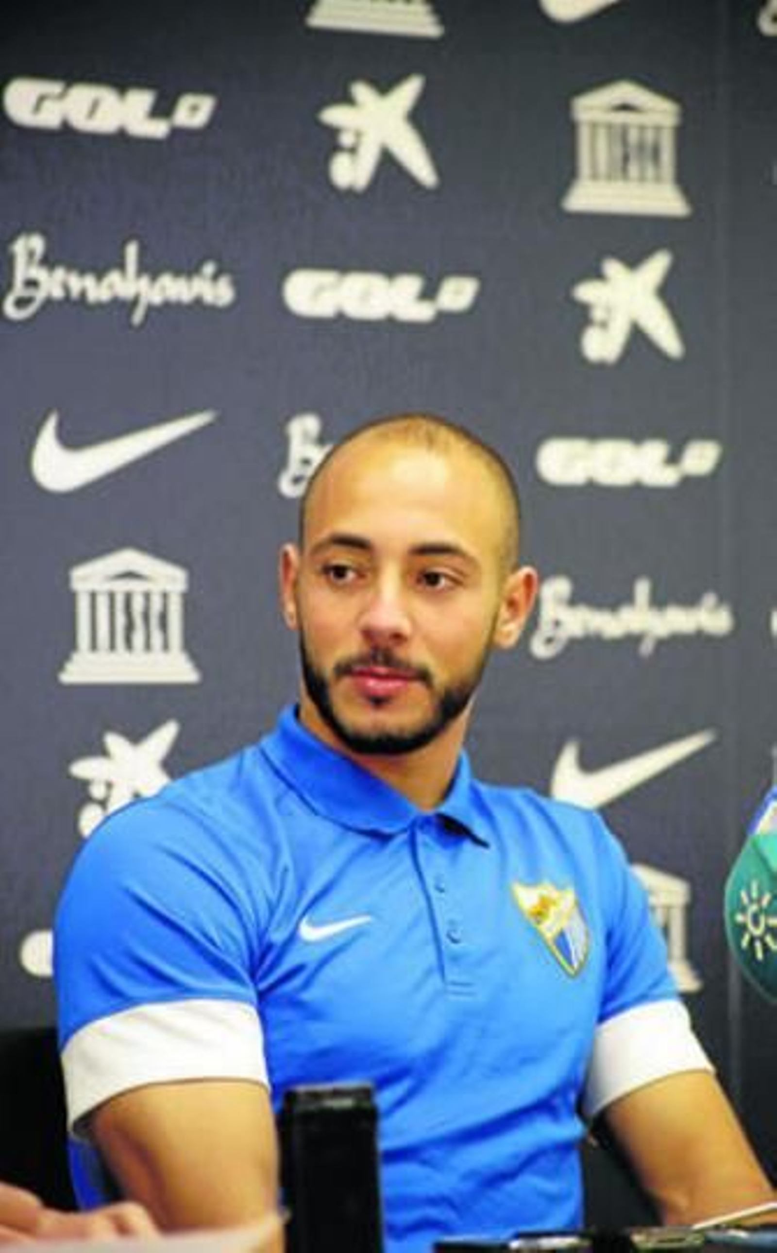 Nordin Amrabat, durante una rueda de prensa en La Rosaleda.