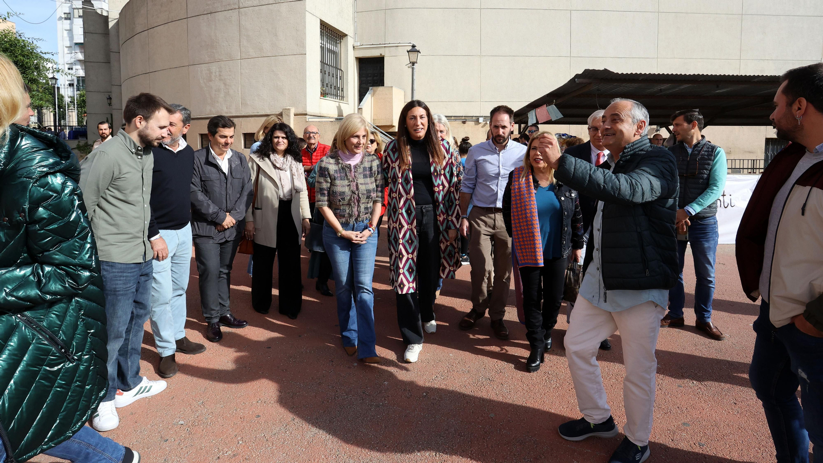 La consejera de Inclusión Social, Juventud, Familias e Igualdad, Loles López, en el Lora Tamayo
