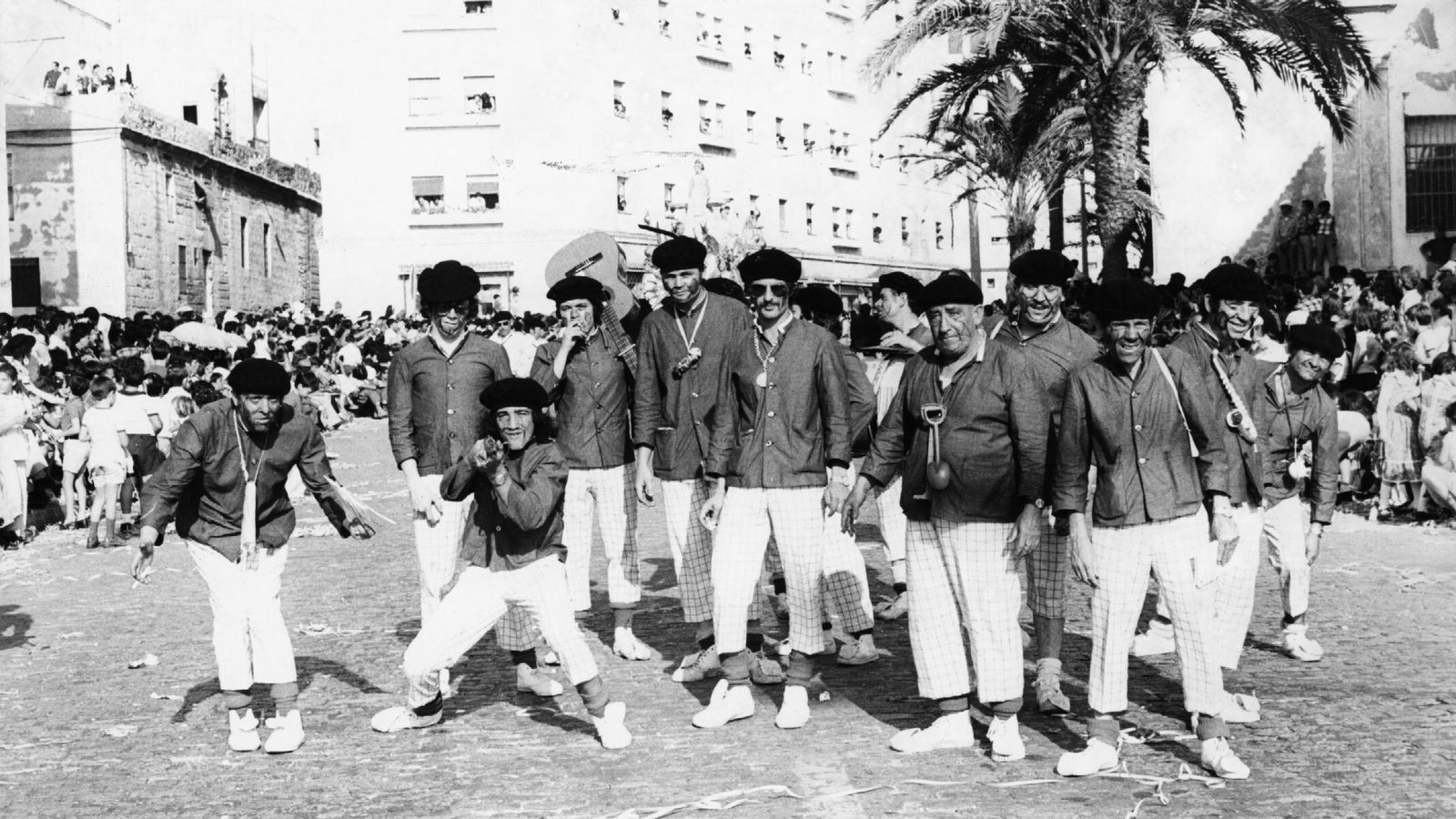 'Los manganelis' en la cabalgata de Carnaval.