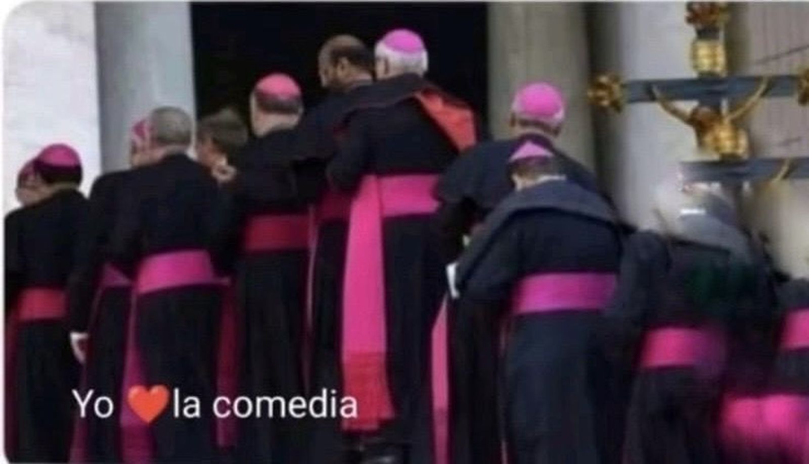 Cola en Doña Manolita para el sorteo del Niño