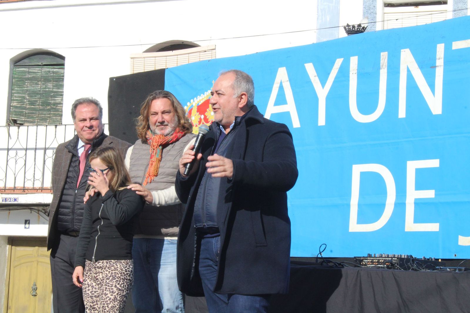 Fotografías de cómo son las Precampanadas de Jabugo con 12 lonchas de jamón