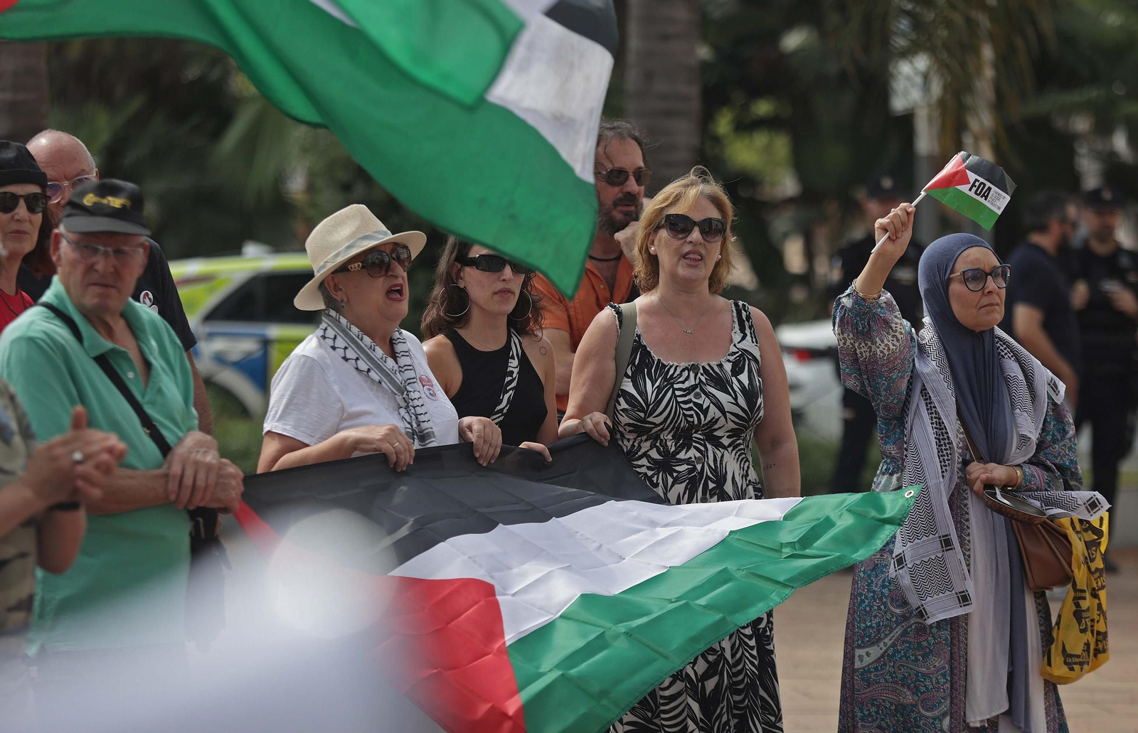 Fotos de la manifestación contra el uso del Puerto de Algeciras, para las operaciones de abastecimiento de Israel en la guerra con Gaza