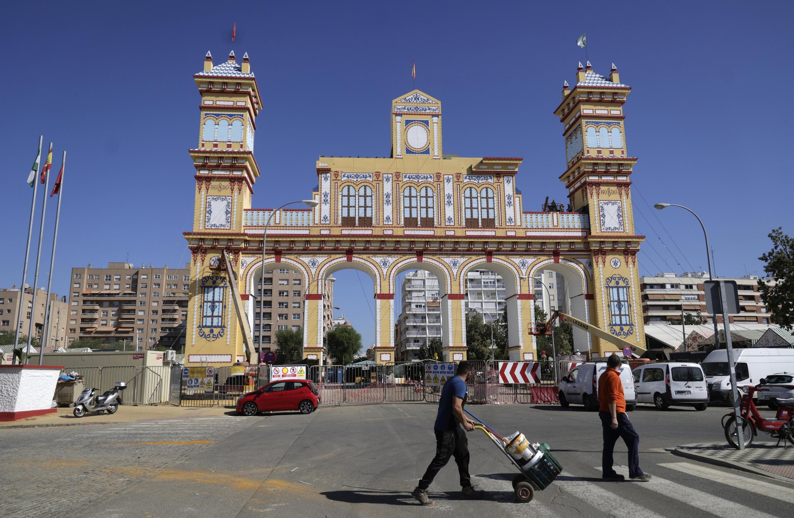 Imágenes de los preparativos de la Feria de Abril