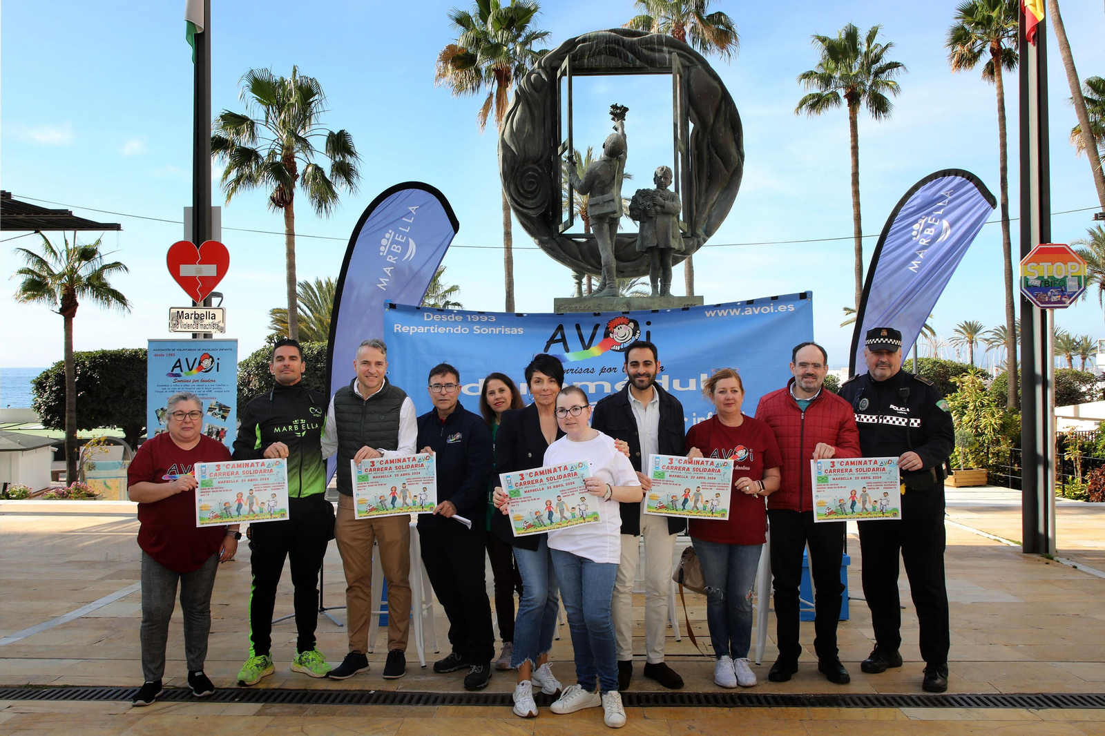 La presentación de la caminata solidaria.