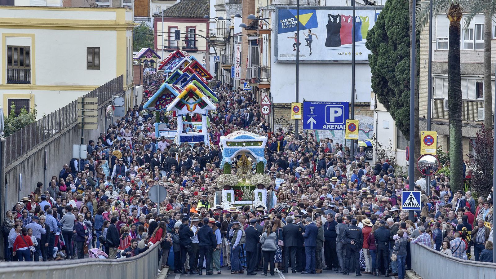 Carretas de la romería de Valme.