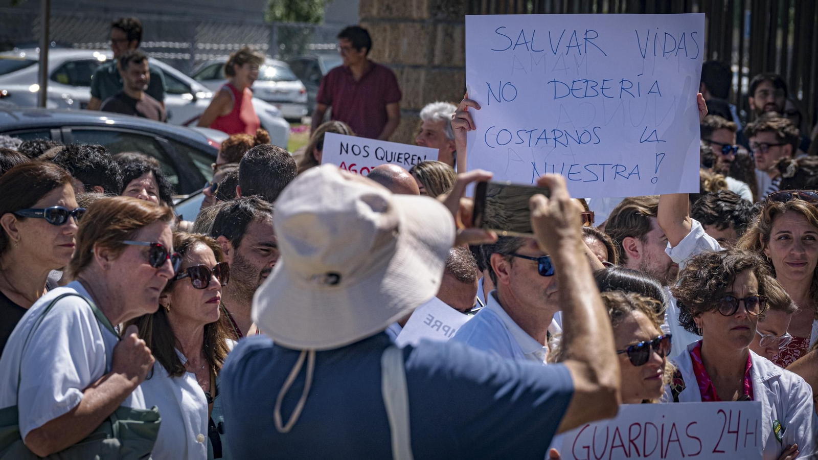 Las imágenes de la jornada de huelga de médicos en Cádiz