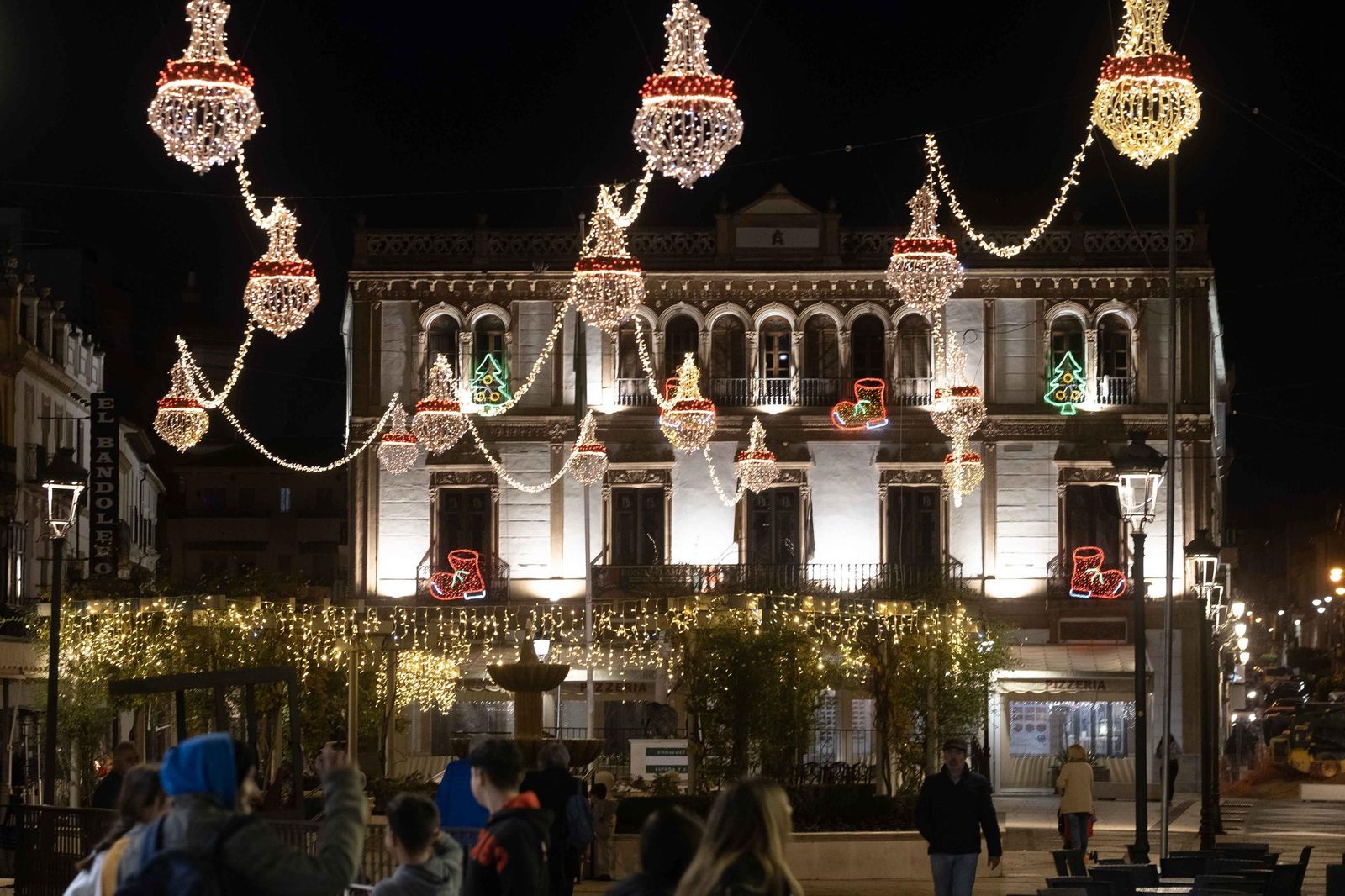 El alumbrado especial de Navidad de Ronda, en fotos