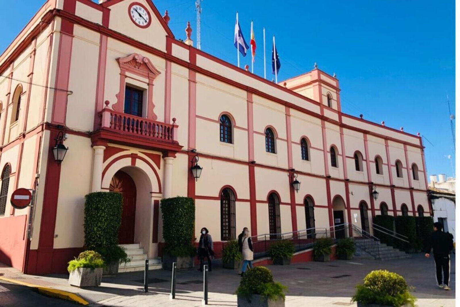 La Justicia da la razón al Ayuntamiento de Alcalá de Guadaíra sobre la jornada reducida de verano