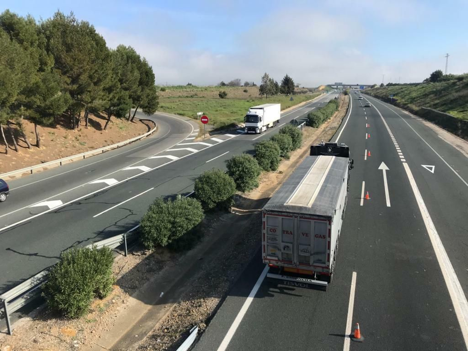 Las imágenes de los preparativos de la tractorada de Sevilla
