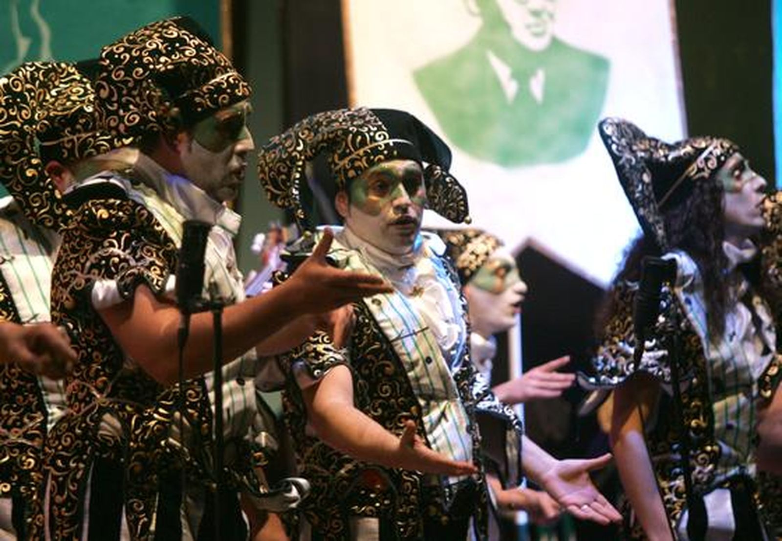 Comparsa algecireña 'Los bufones del zur'

Foto: José María Quiñones