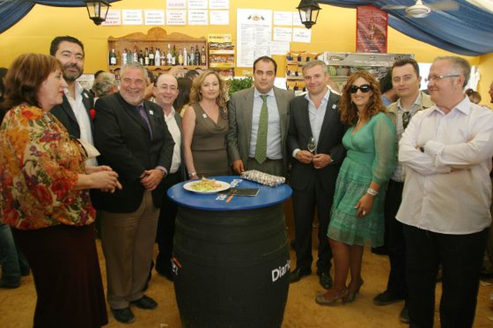 Javier Benítez, subdirector de RTVA Jerez; Joaquín Durán, director de Canal Sur Radio; Rafael Román, diputado del PSOE; Mª Ángeles Carrasco, coordinadora de la Agencia de Flamenco; Fernando García, director territorial de RTVA; Olga de la Pascua, directora del CAF; y David Fernández.

Foto: Vanesa Lobo