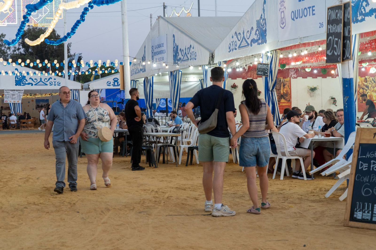 Colombinas 2025: Imágenes del ambiente el viernes 1 de agosto en las Fiestas Colombinas