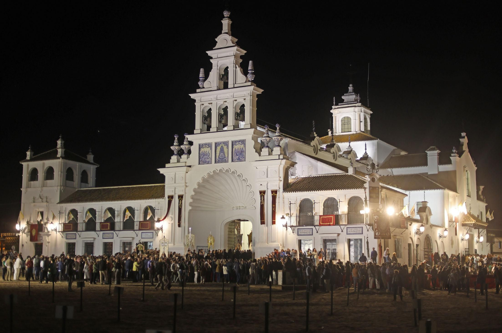 Imágenes del Rosario Jubilar Extraordinario de El Rocío 2025