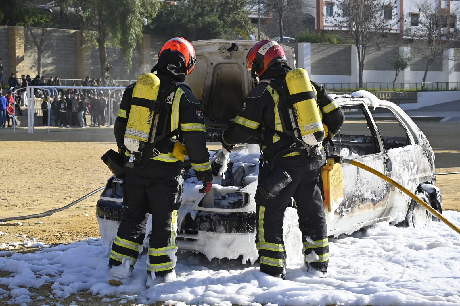 Imágenes del simulacro de incendio en el Funcadia