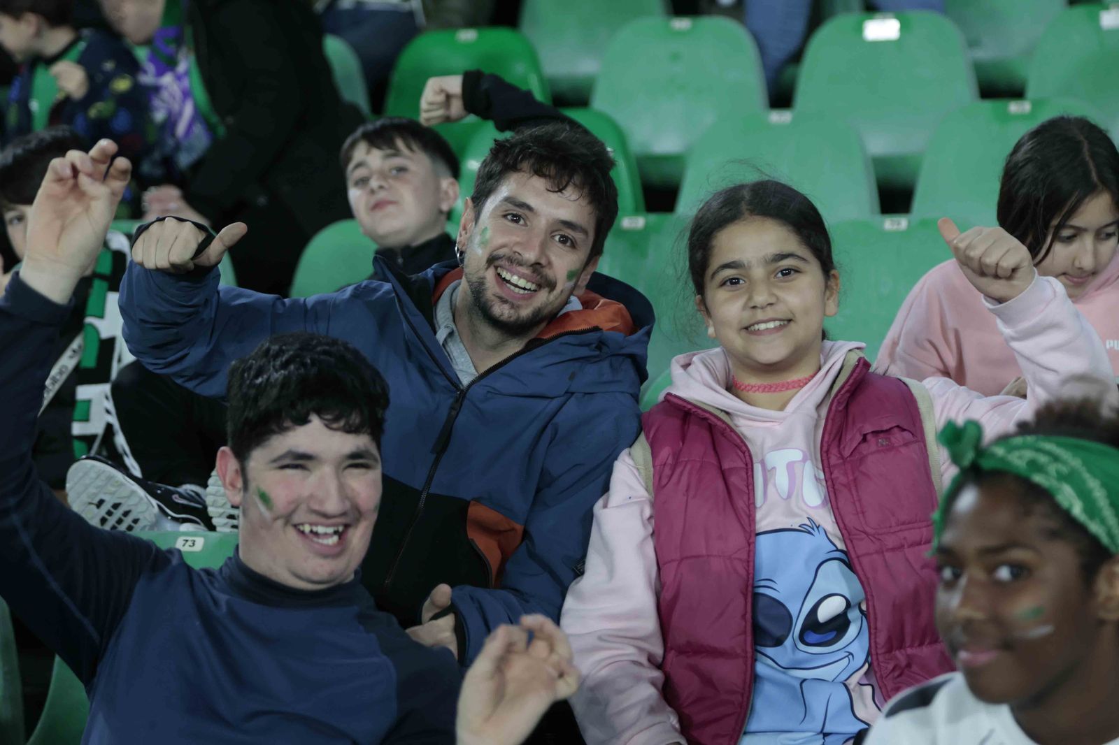 Búscate en las gradas del Villamarín