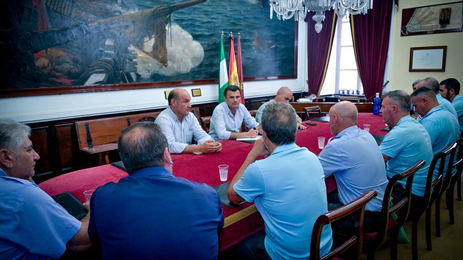 El alcalde de Cádiz, sobre la huelga de autobuses: "Esta situación debe terminar ya"