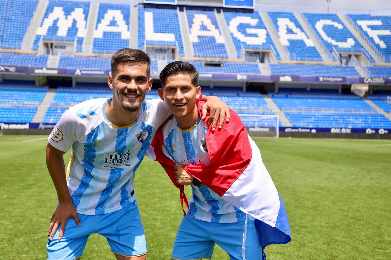 Las fotos de la celebración del ascenso del filial del Málaga CF