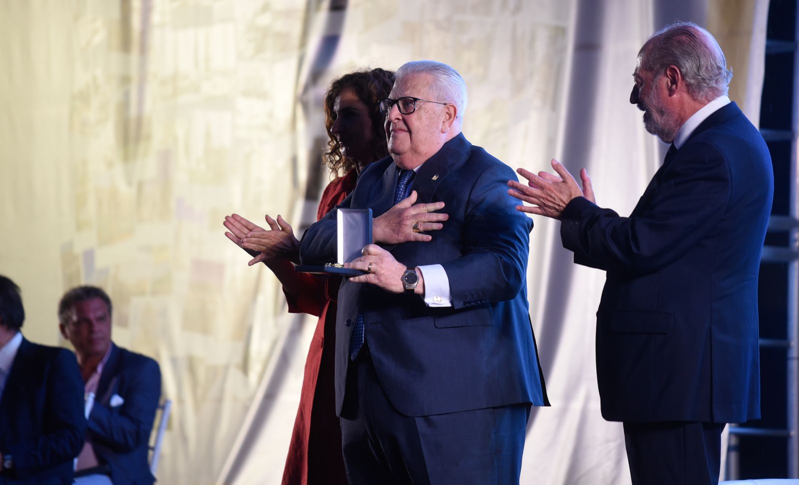 La entrega de las Medallas de la Provincia de Sevilla, en imágenes