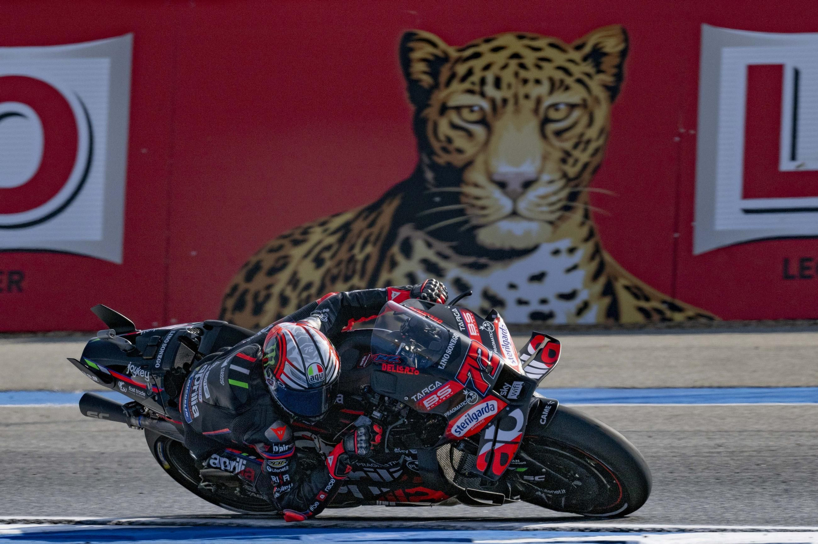 Las fotos del primer triunfo de Marc Márquez en la temporada