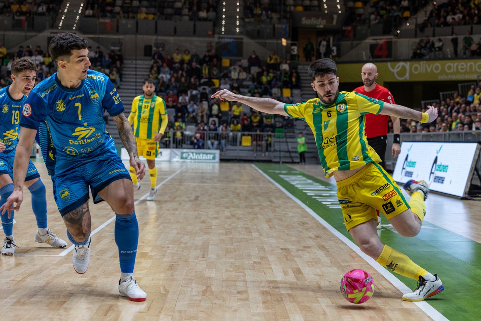 Las mejores imágenes del empate entre Jaén Paraíso Interior FS y Servigroup Peñíscola