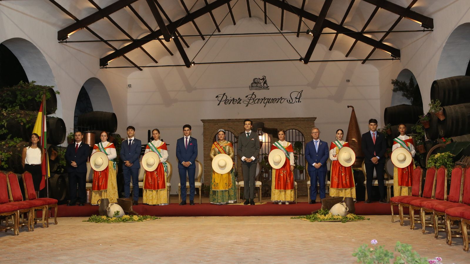La corte de vendimiadores de la fiesta.
