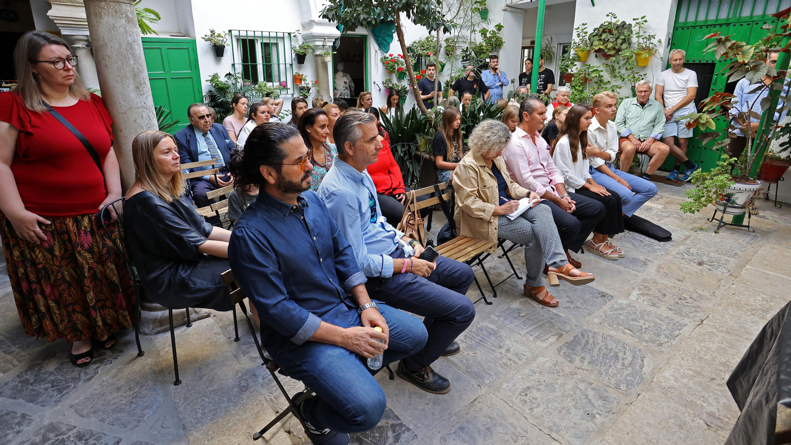 Presentación de Amistades sin fronteras, de Kriatura Jerez