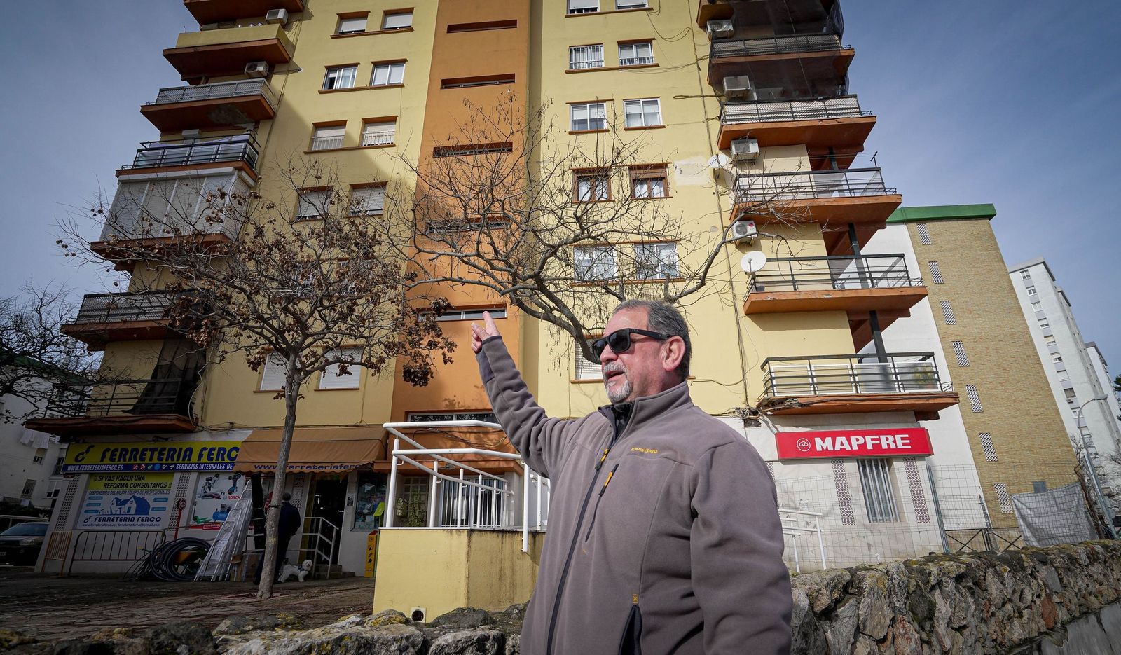 Icovesa, una barriada de Jerez "en la UCI"