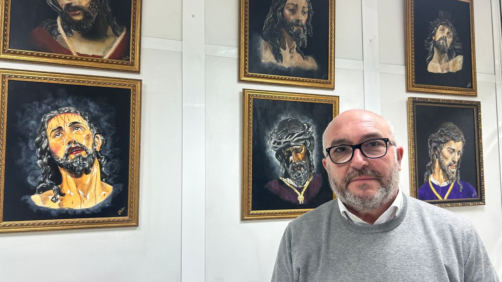 Antonio Velasco en el local de ensayo