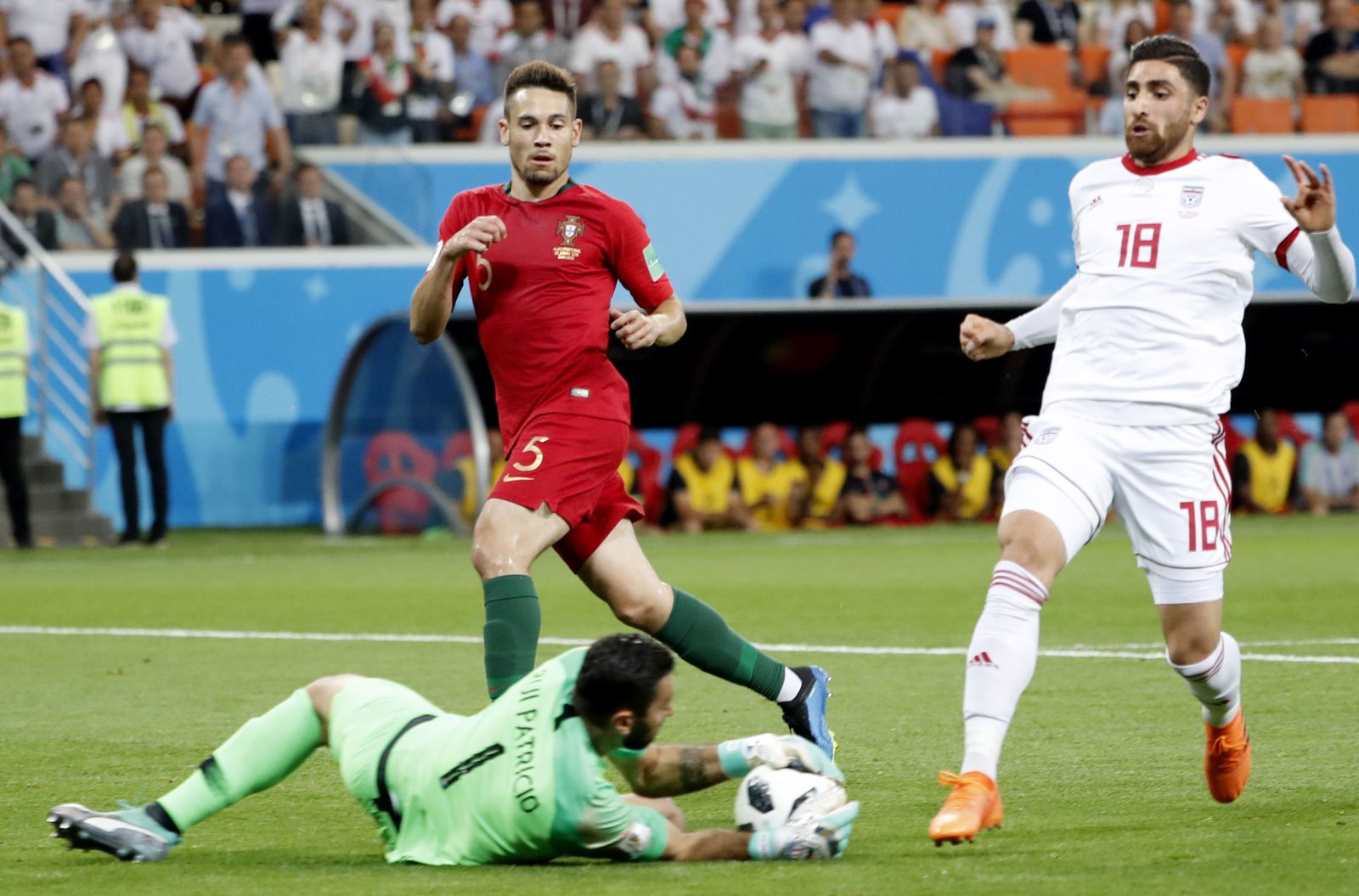 Las imágenes del Irán-Portugal