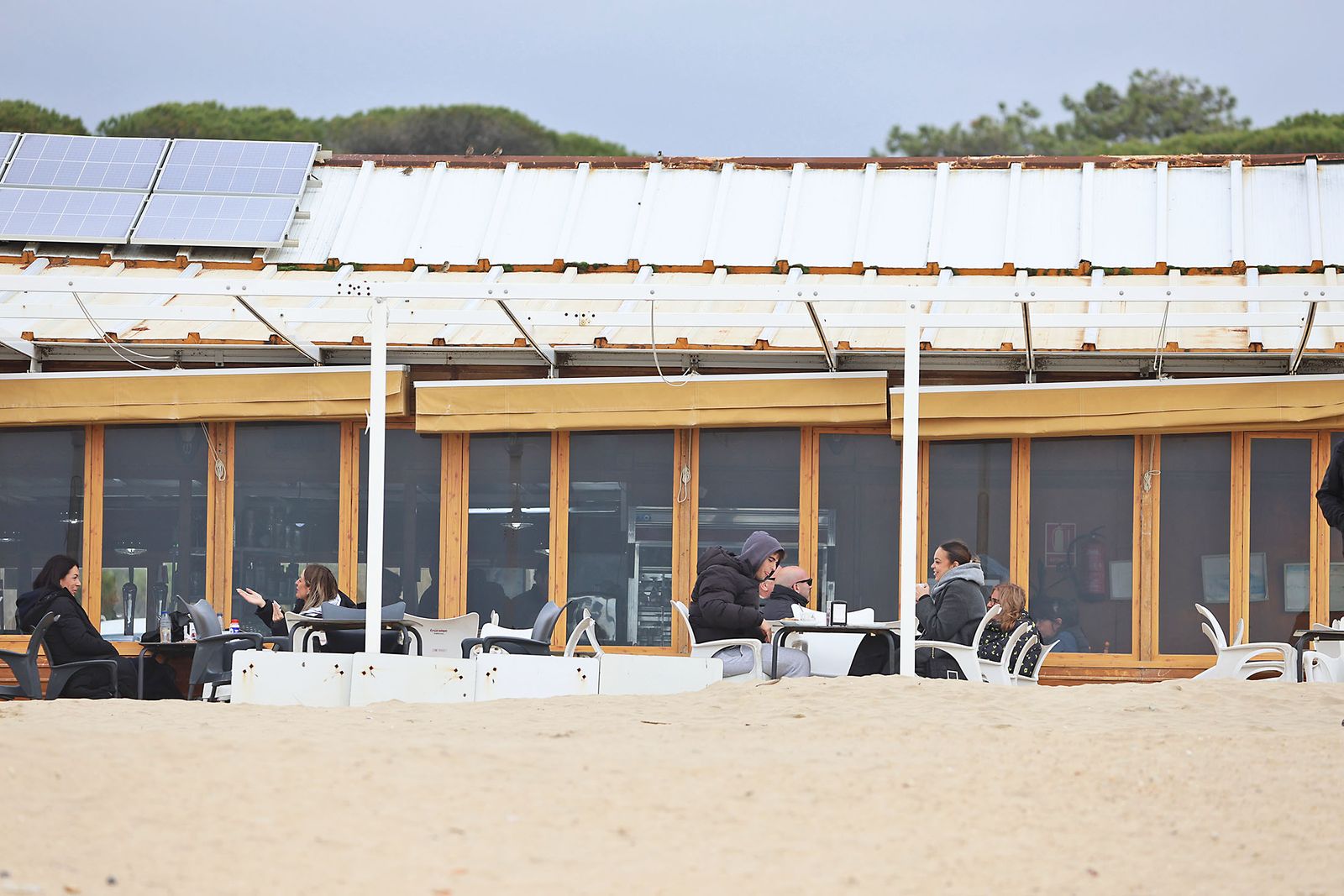 Las fotografías del primer día del años en las playas de Huelva