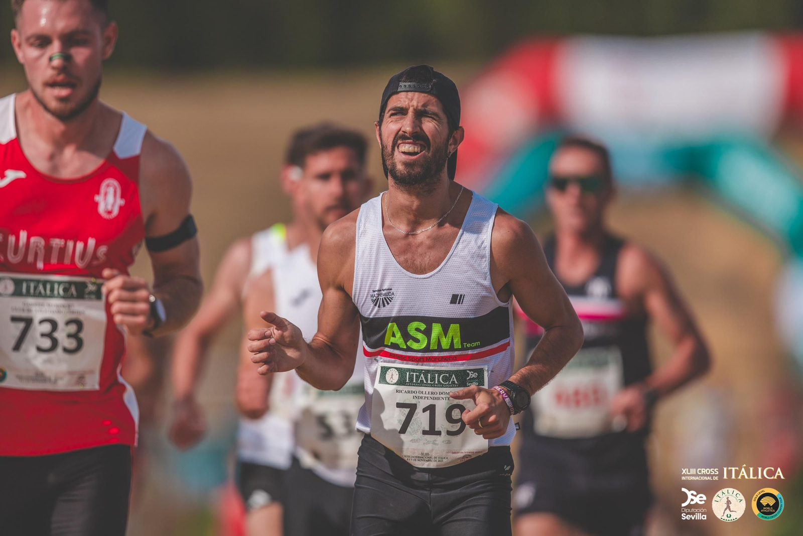 Búscate en las fotos del Cross de Itálica 2025 | 2