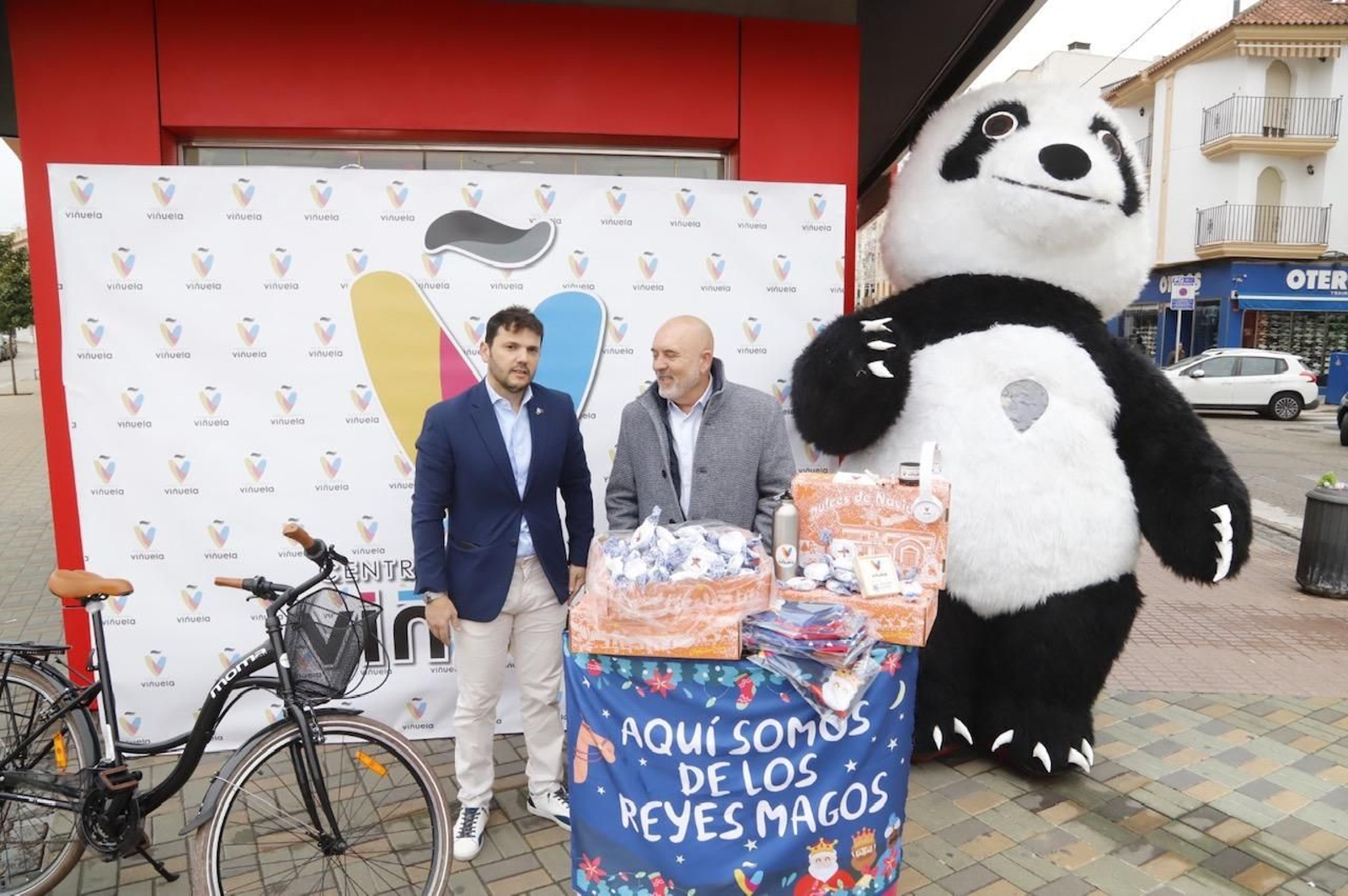 Mnuael Calvo y Rafael Bados en la presentación de la campaña.