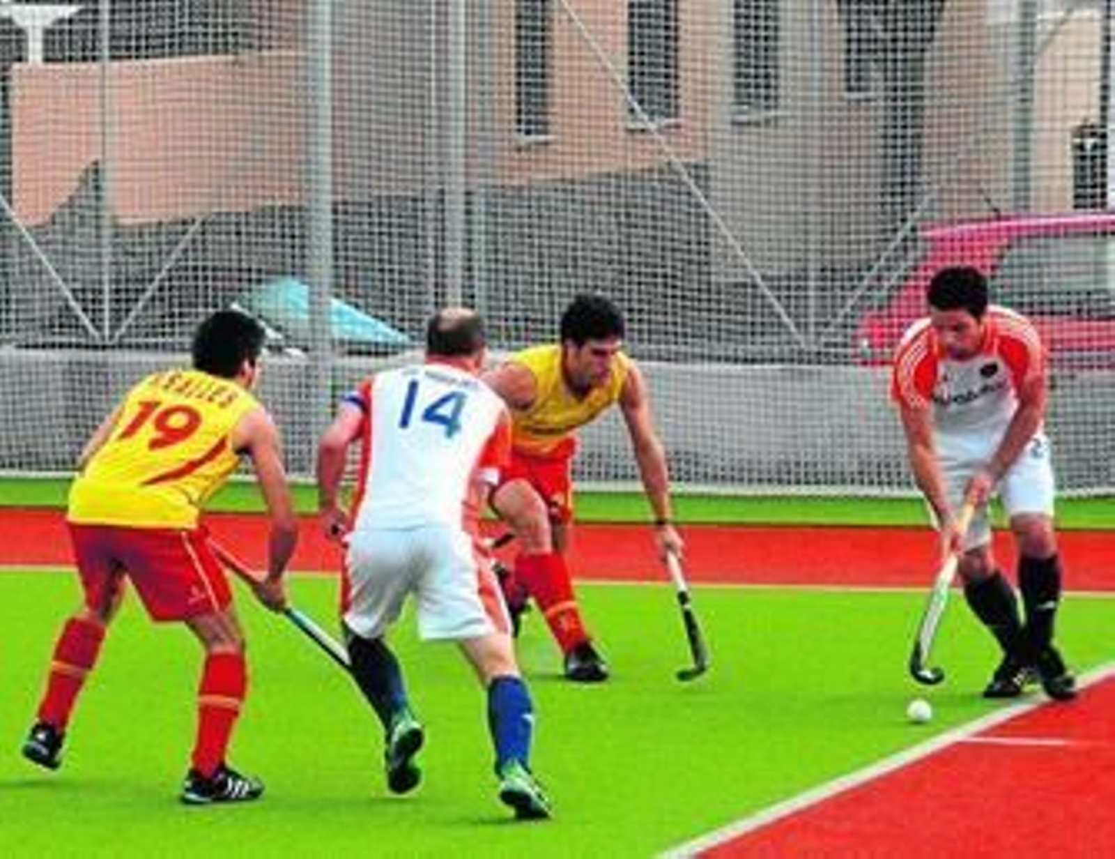 Los holandeses no fueron mejores pero sí más efectivos en las pocas oportunidades de gol.