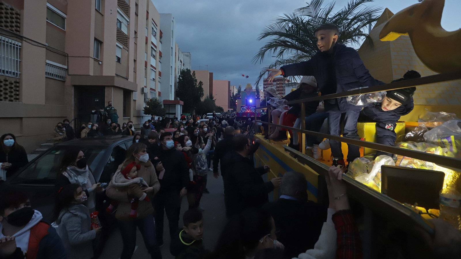 Fotos de la cabalgata de los Reyes Magos en Algeciras