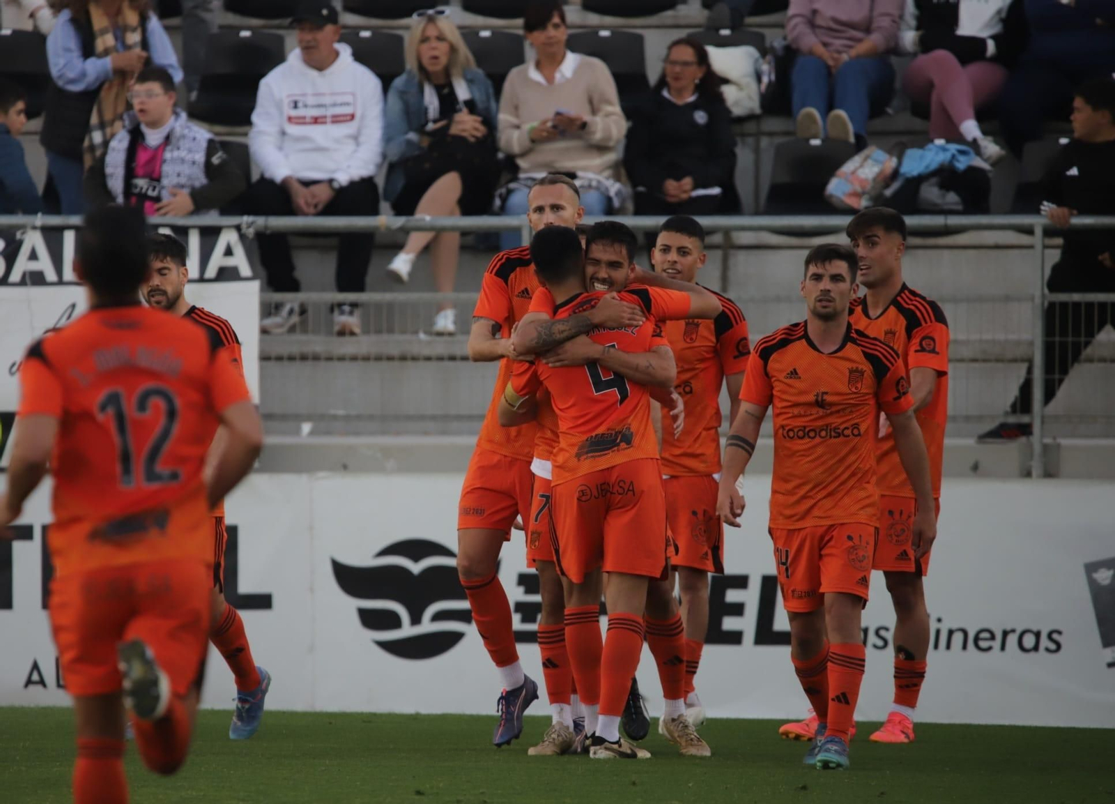 Imágenes del triunfo del Xerez CD ante la Balona en La Línea