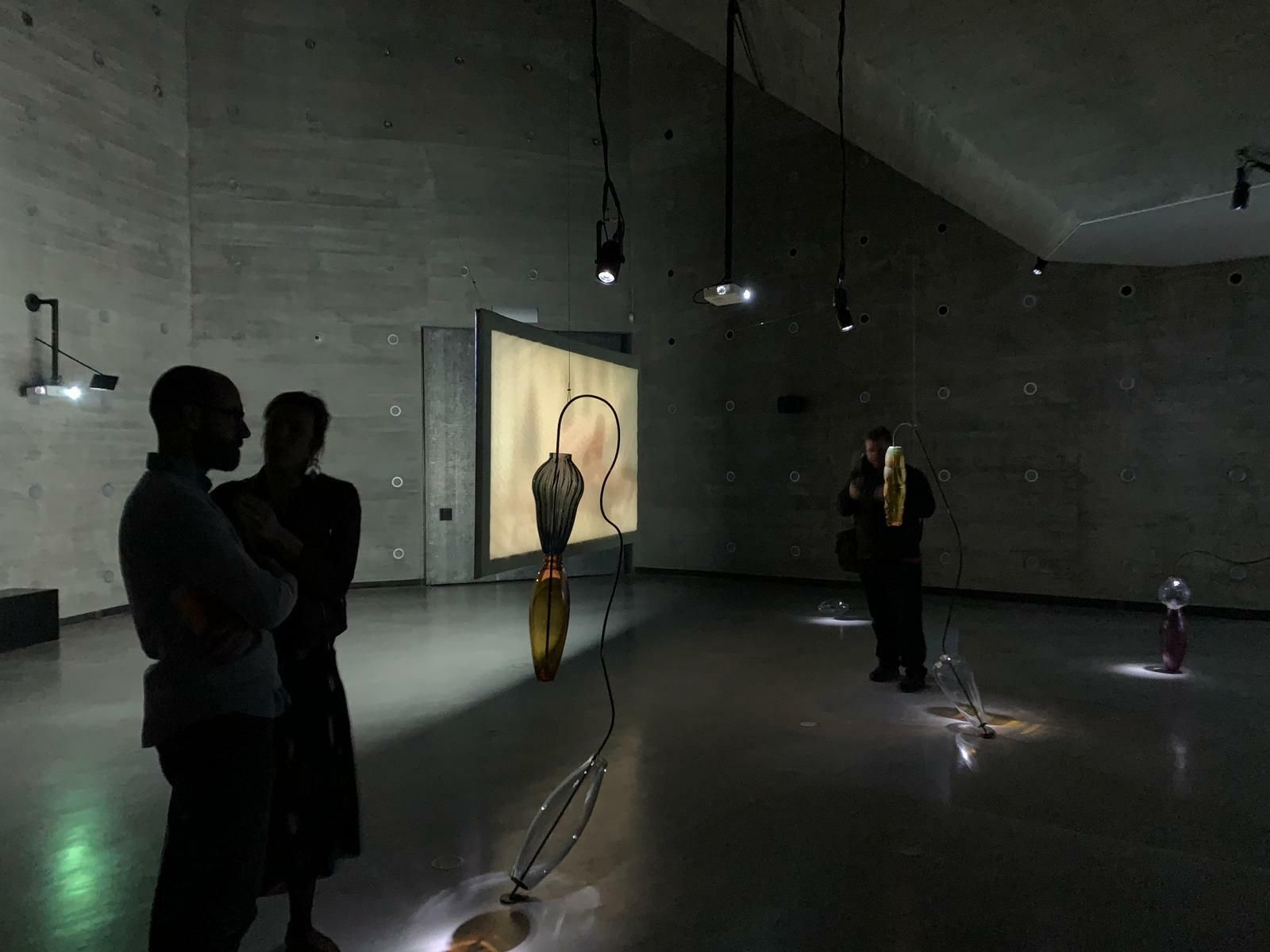 Varias de las obras de Leonor Serrano expuestas en el C3A.