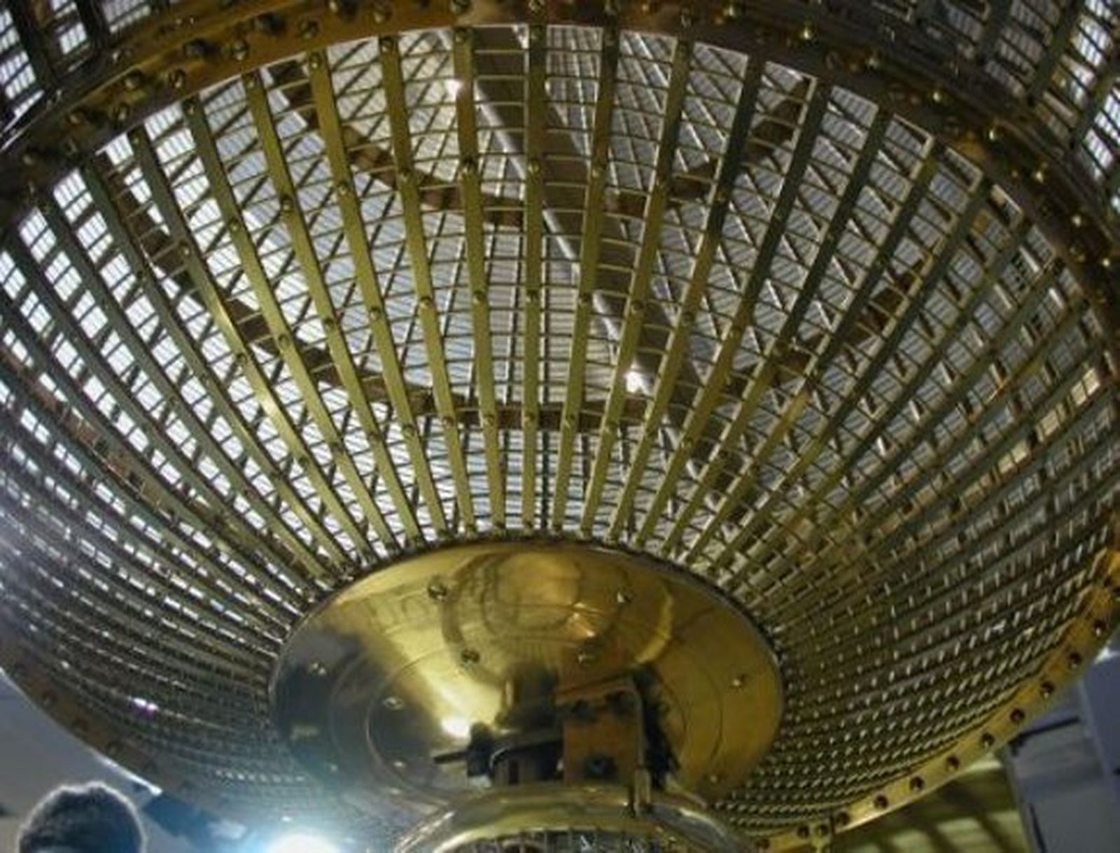 Los quintos premios: 14.850, 55.695, 81.854, 81.156,17.320, 48.589, 05.721 y 52.754