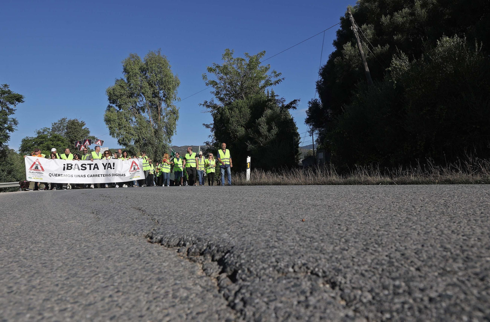Fotos de la manifestación por el arreglo integral de la carretera A-405 de Jimena