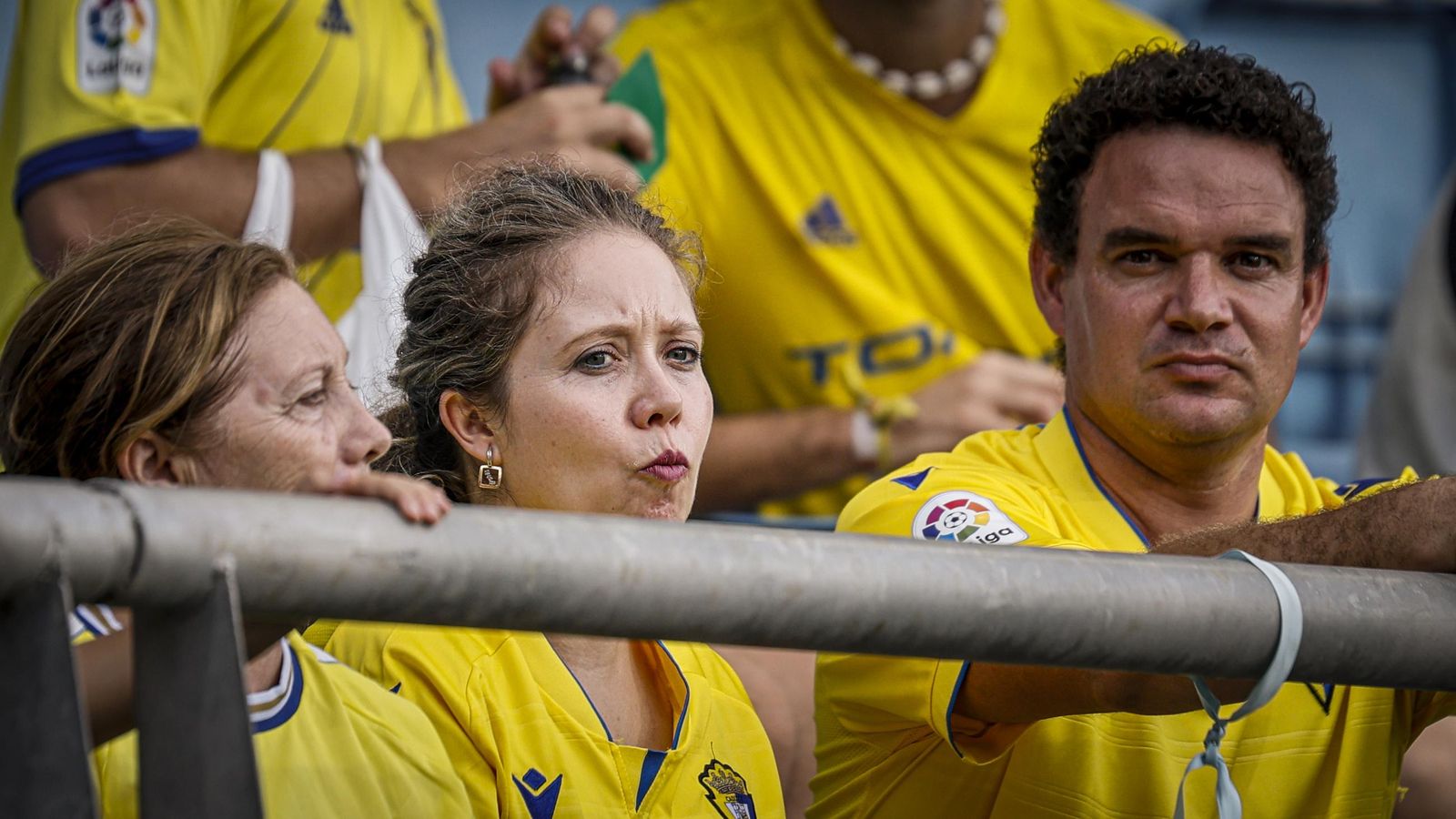 Búscate entre las fotos del partido de fútbol Cádiz CF - CD Tenerife de la Liga Hypermotion