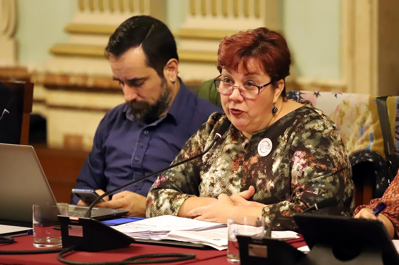 Imágenes del pleno del Ayuntamiento de Huelva