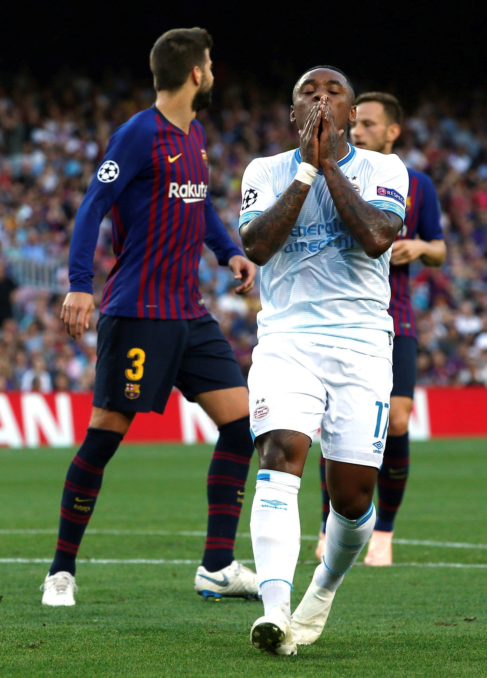 Las imágenes del Barcelona-PSV