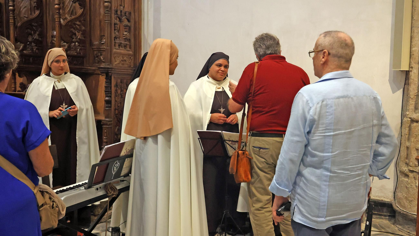 Imágenes de la misa de bienvenida a las hermanas Carmelitas en La Cartuja de Jerez