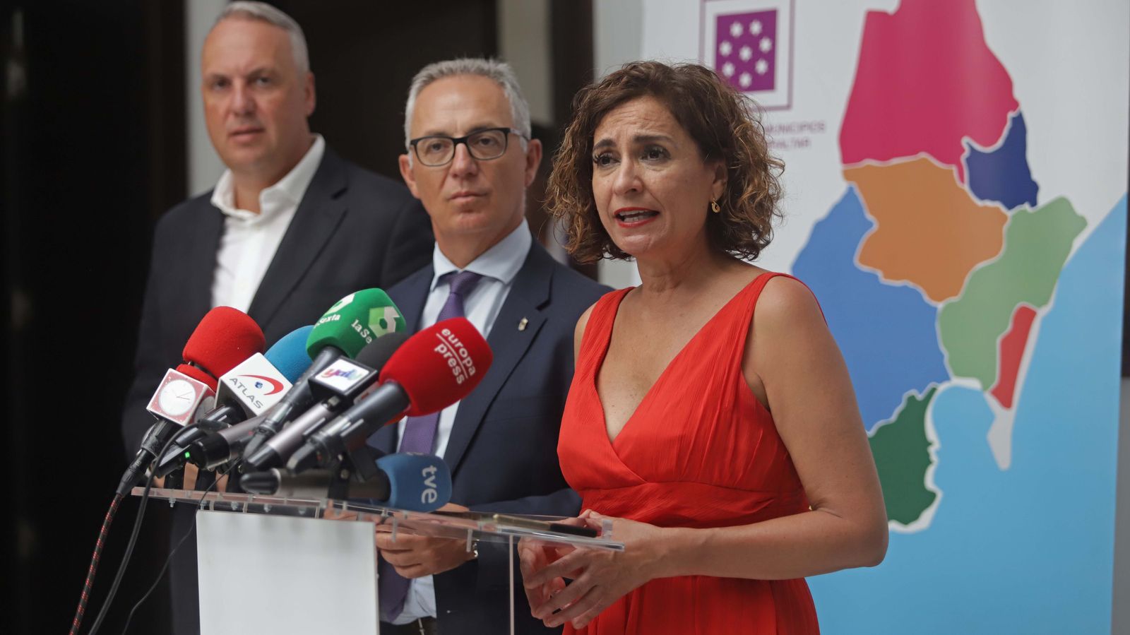 Fotos de la visita de María Jesús Montero a Algeciras