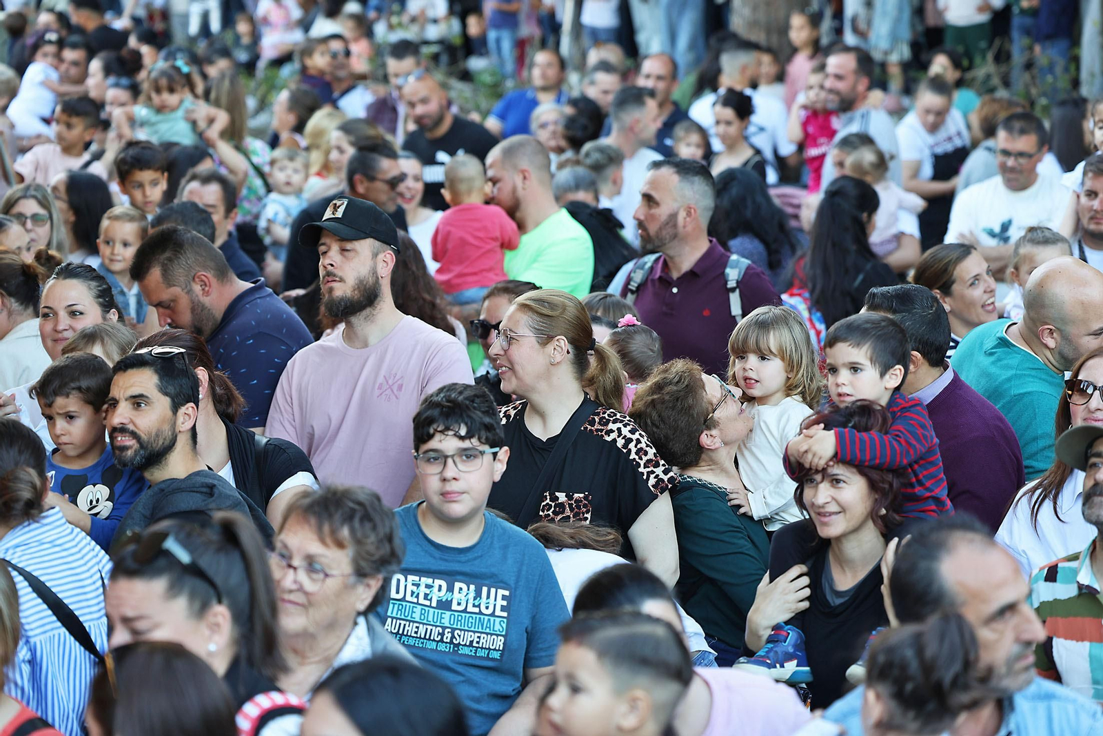 Imágenes del Festival Mundial de Foodtrucks y los cantajuegos DIsney en Huelva