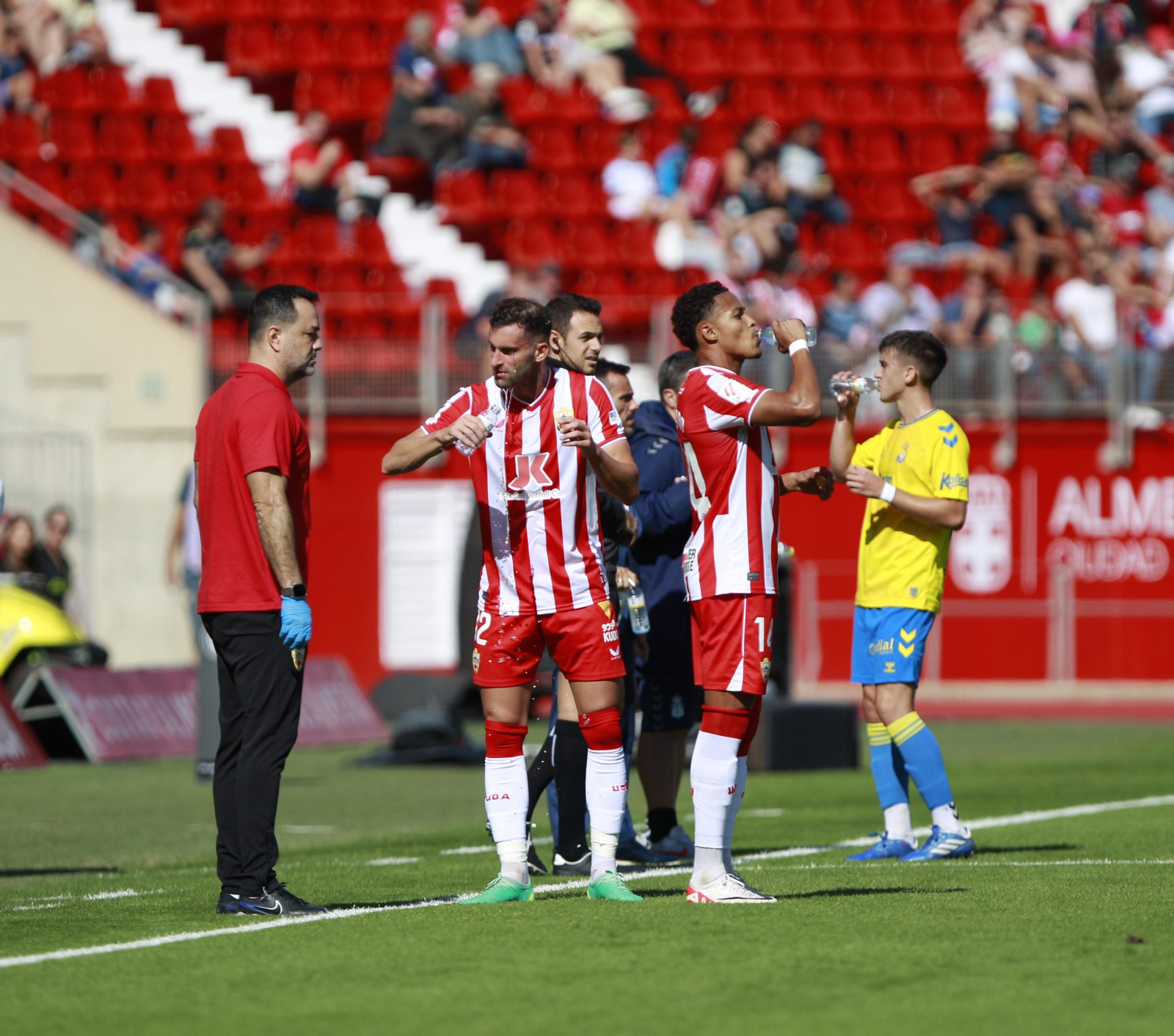 Imágenes del partido U.D. Almería-U.D. Las Palmas