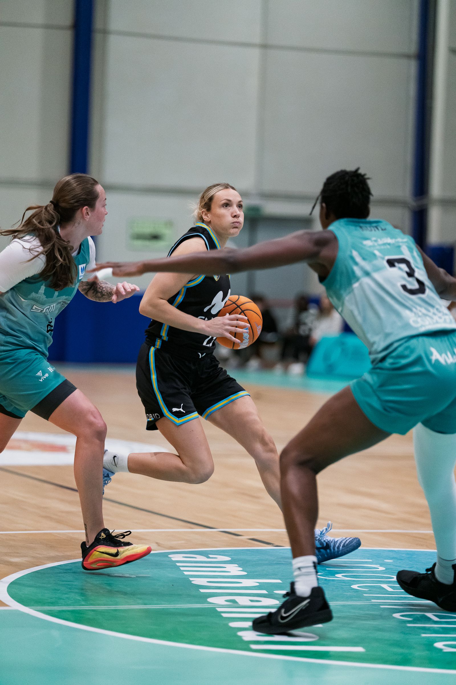 El CAB Estepona se va al parón tras caer ante el Estudiantes (72-80)