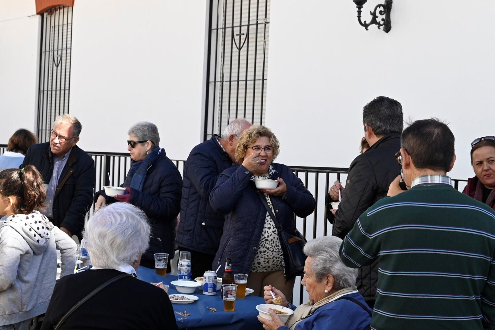Las migas de la Cruz Blanca en Córdoba, en imágenes