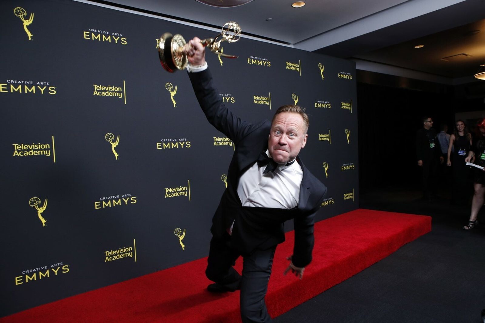 El acróbata Rowley Irlam y su Emmy por el trabajo de los especialistas en 'Juego de Tronos'