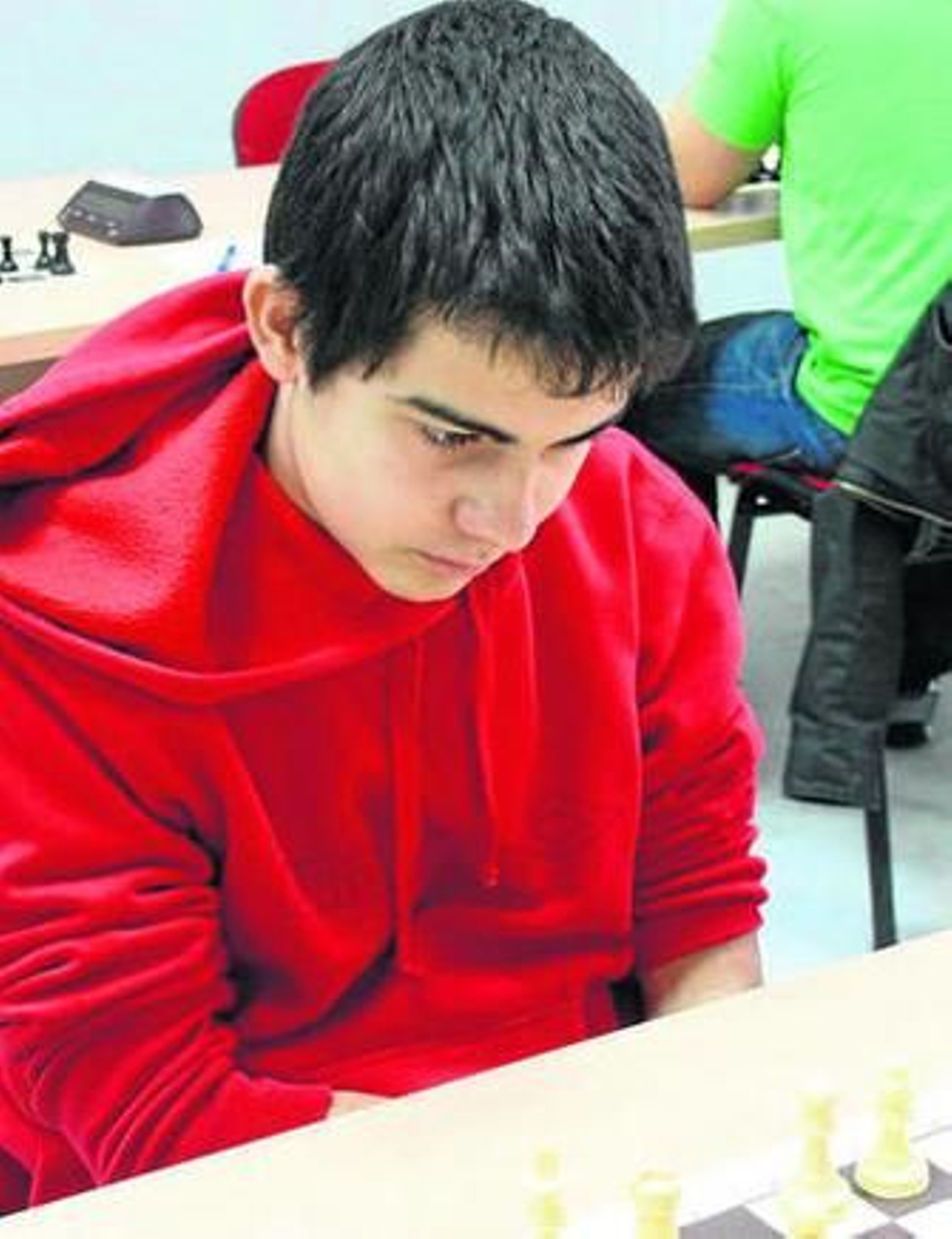 El joven Nacho Delgado, de La Merced C, frente al tablero. El joven Nacho Delgado, de La Merced C, frente al tablero.